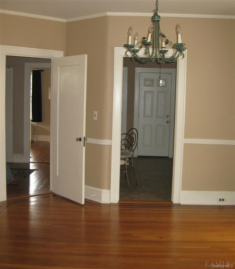 35 E Birch Street Property Photo 7