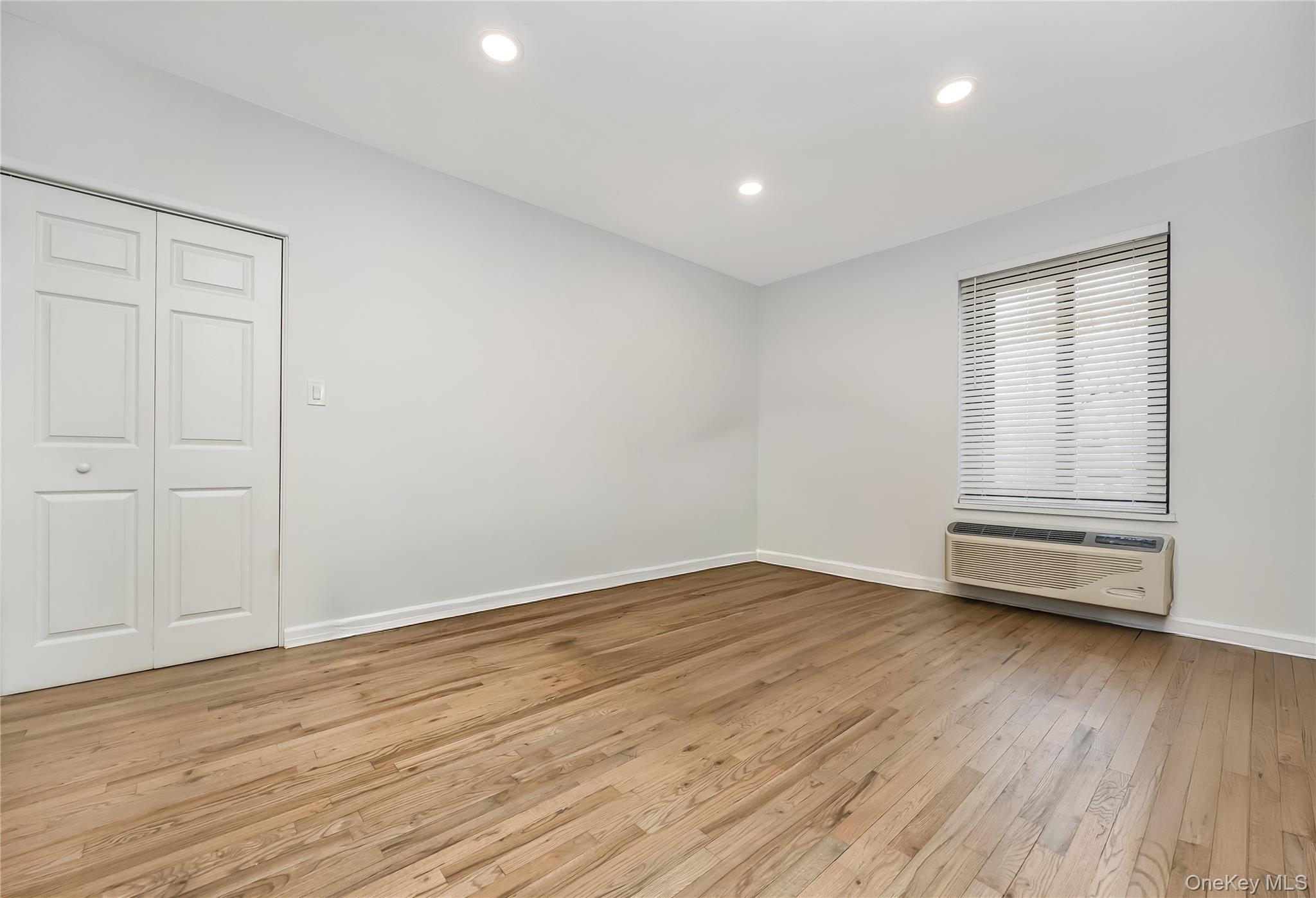 100 W Broadway 2dd Property Photo 13