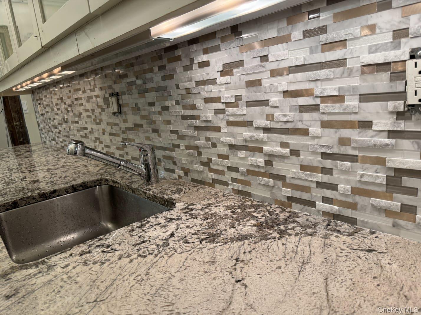 595 W End Avenue 3d Property Photo 2