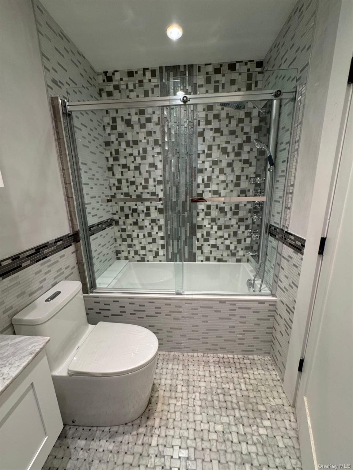 595 W End Avenue 3d Property Photo 7