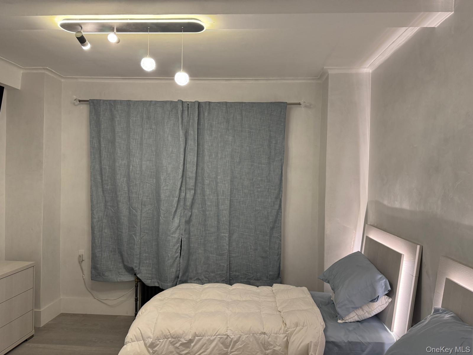 595 W End Avenue 3d Property Photo 17