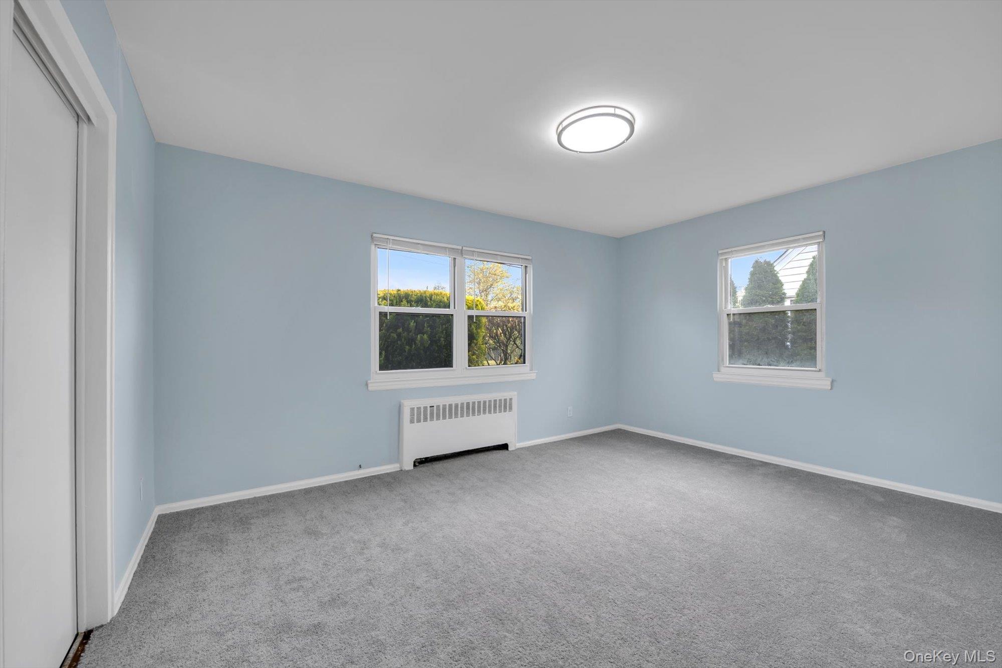 382 Old Country Road Property Photo 12