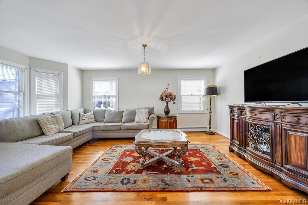 64 Cottage Place Property Photo 10