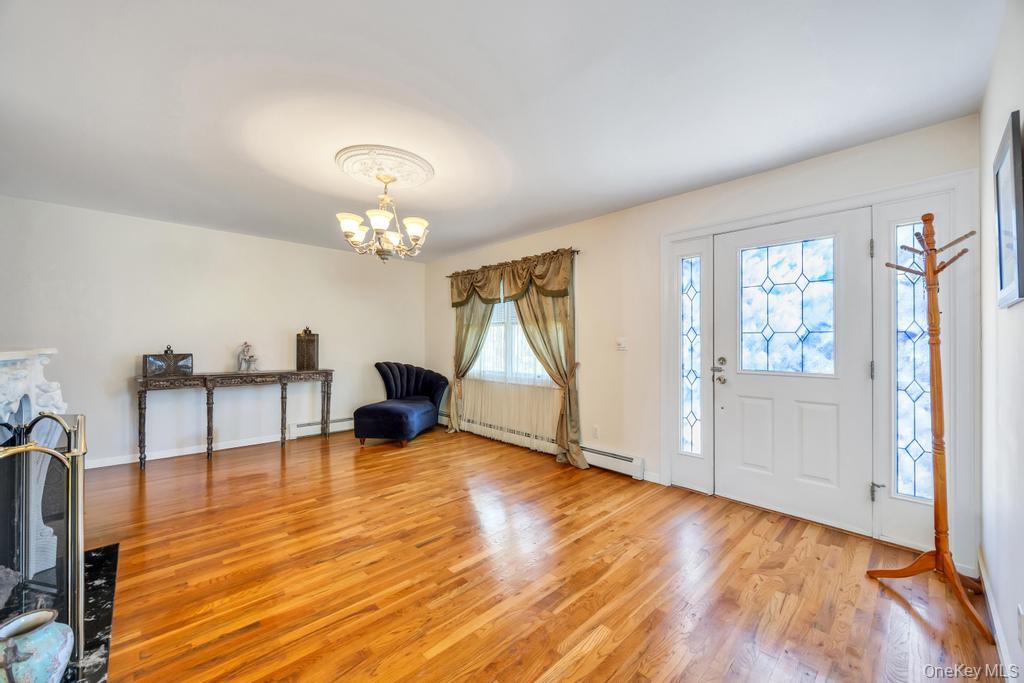 64 Cottage Place Property Photo 11