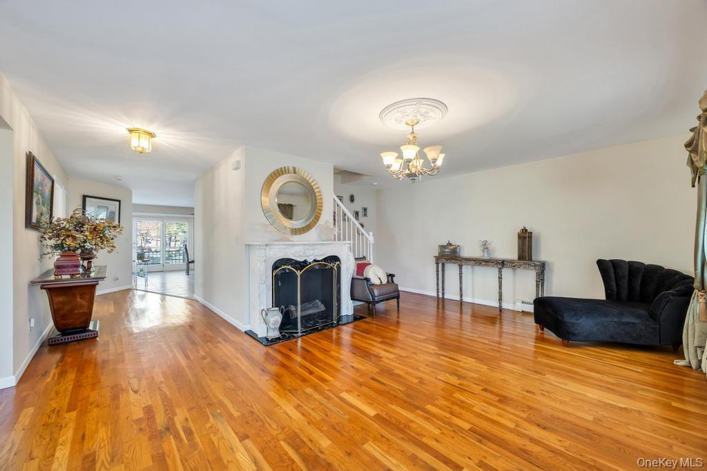 64 Cottage Place Property Photo 12