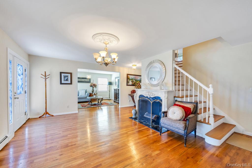 64 Cottage Place Property Photo 13
