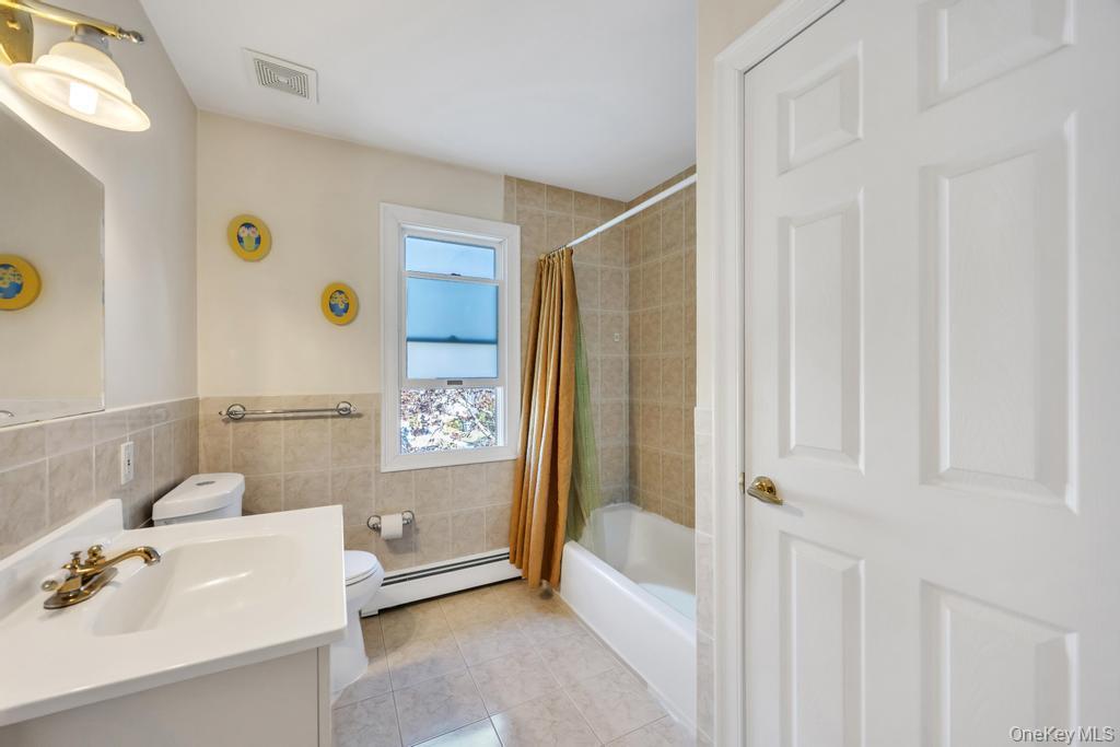 64 Cottage Place Property Photo 33