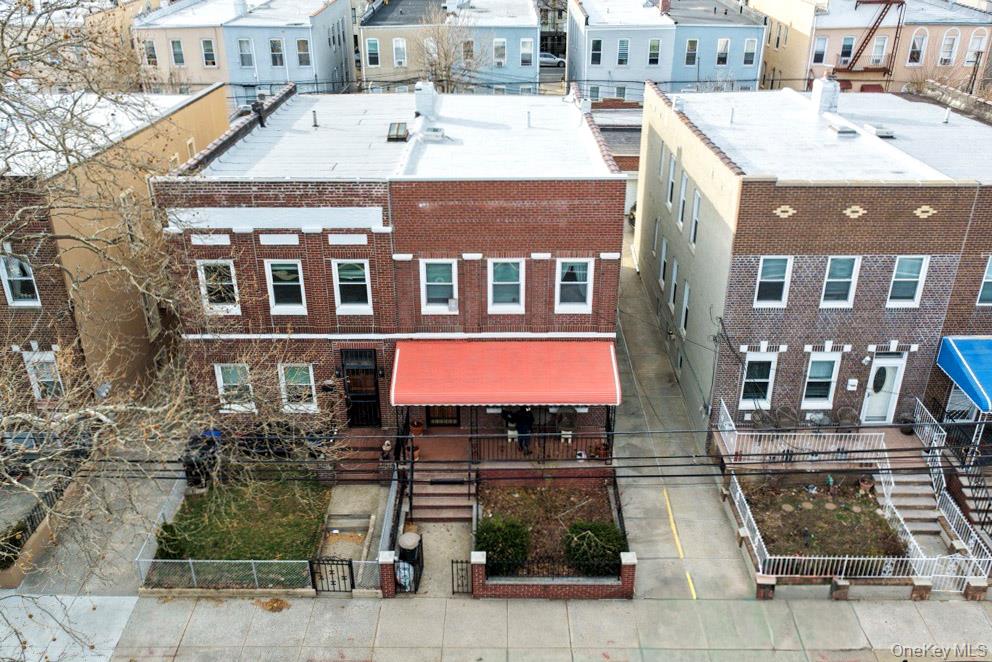 2130 36th Street Property Photo 1