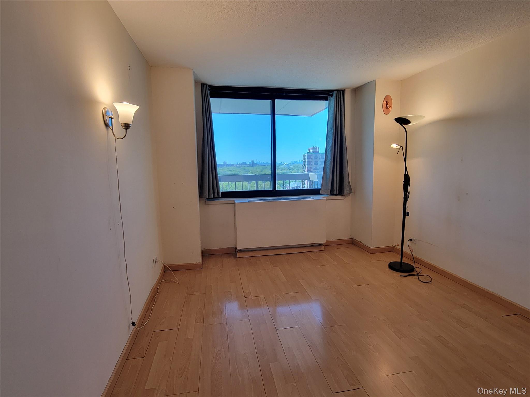 138-35 Elder Avenue 14k Property Photo 11