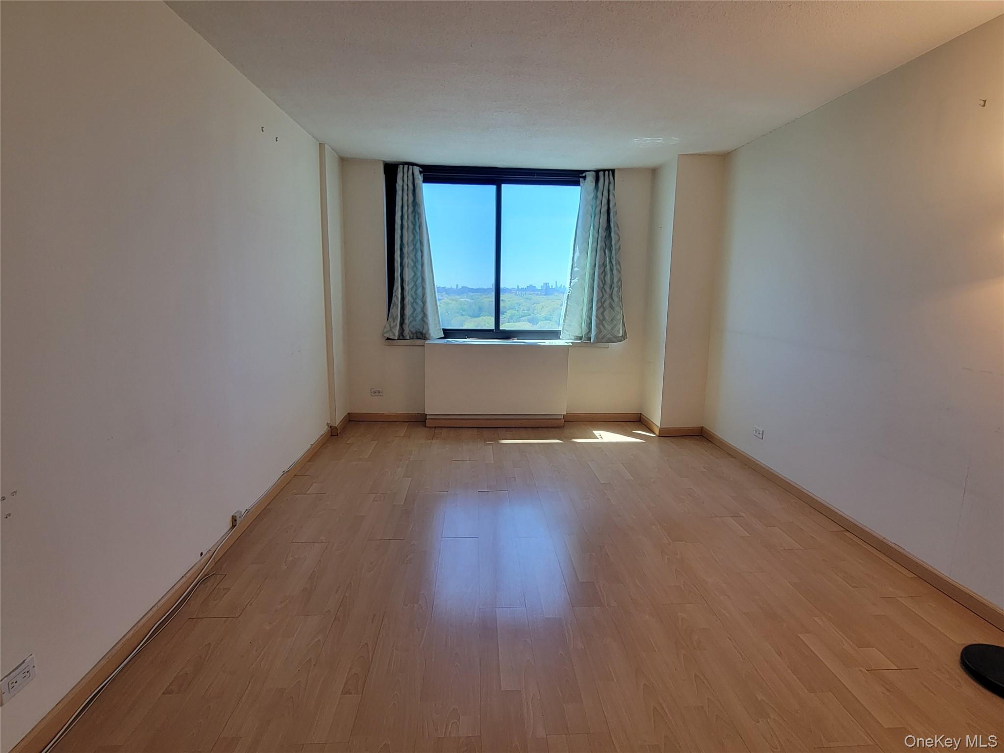 138-35 Elder Avenue 14k Property Photo 12