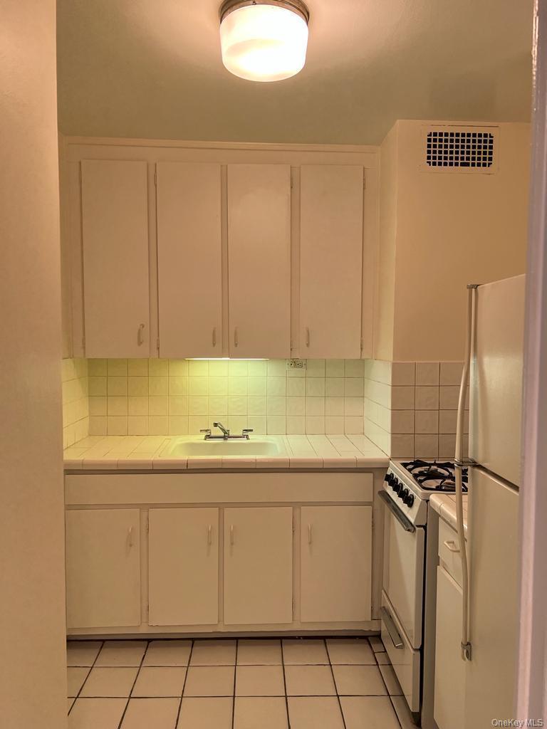 305 E 40 Street Street 4a Property Photo 11