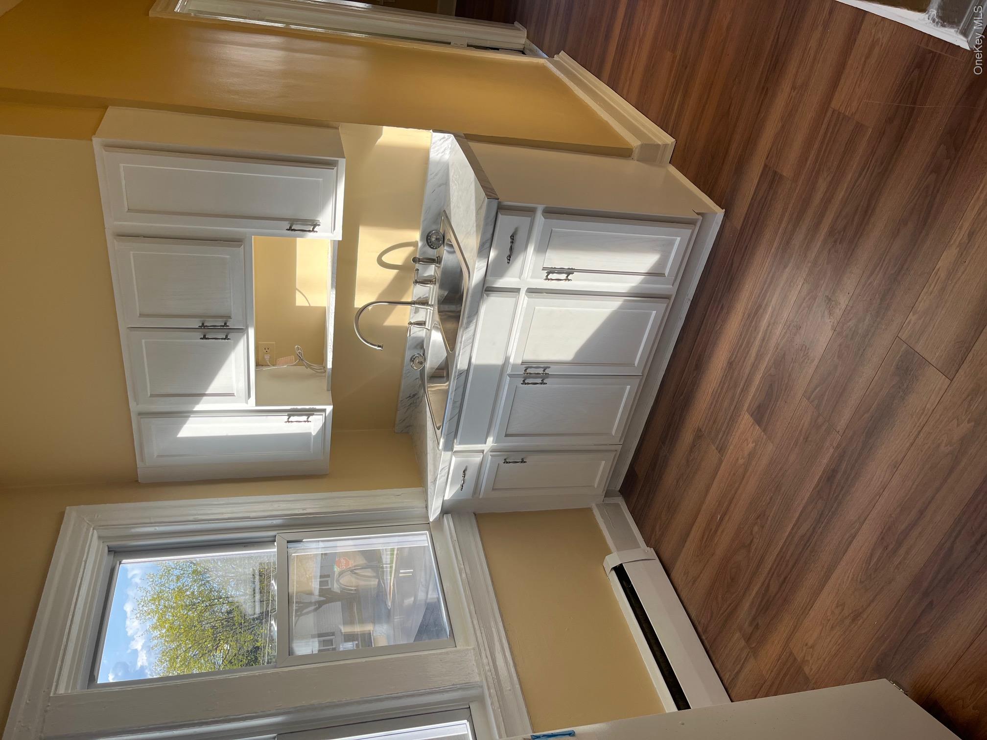 235 Smith Avenue Property Photo 4
