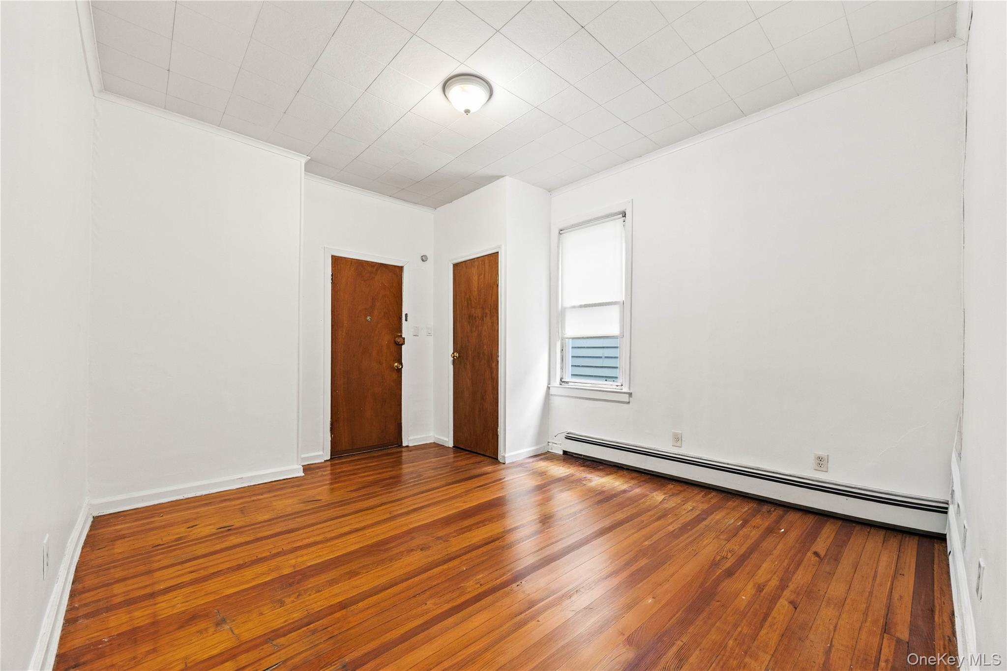 847 Castle Hill Avenue Property Photo 10