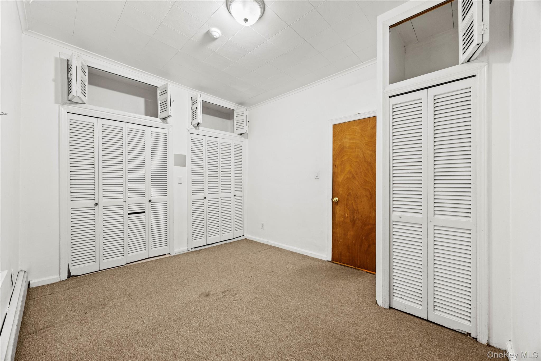 847 Castle Hill Avenue Property Photo 12