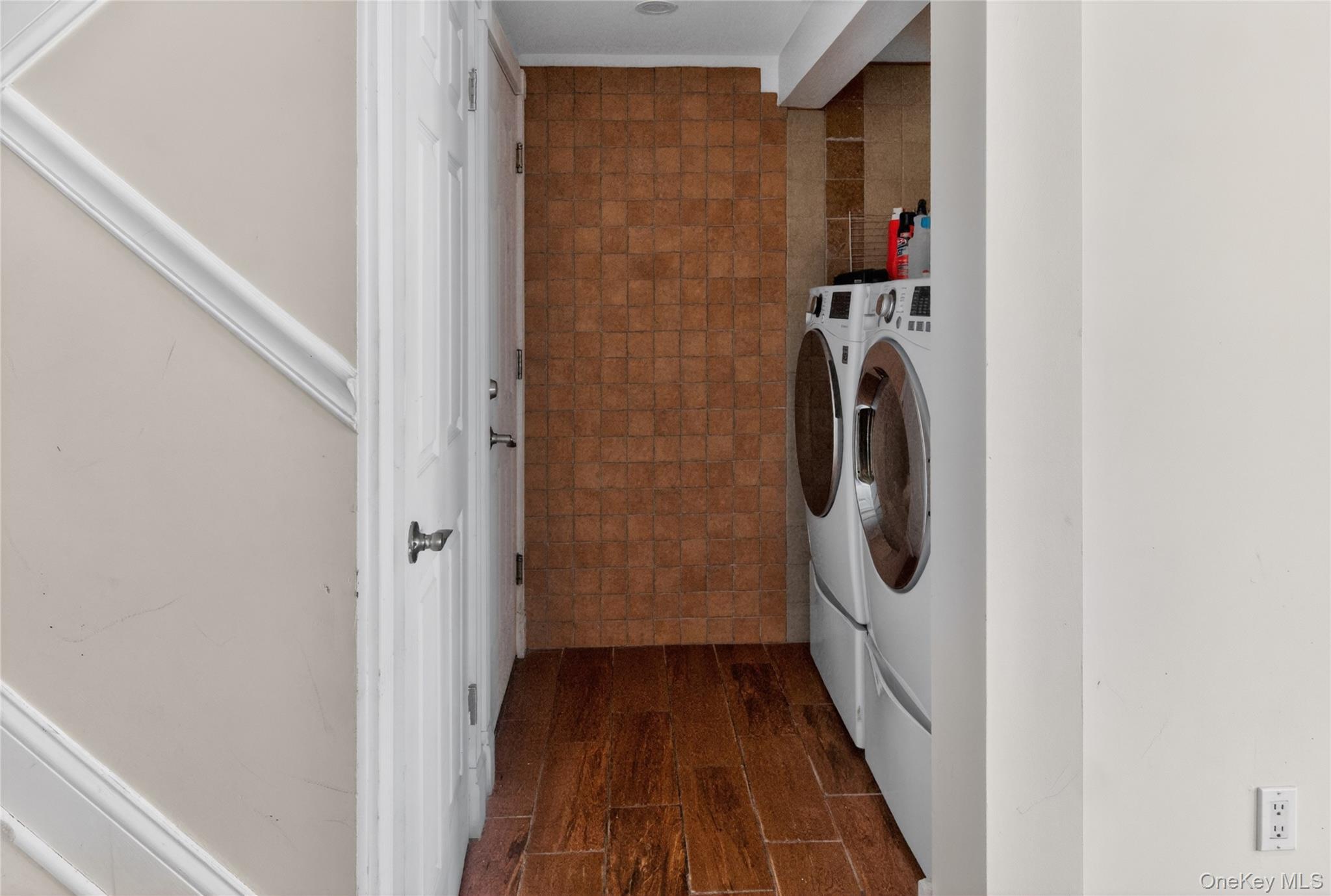 101 Jetmore Place Property Photo 16
