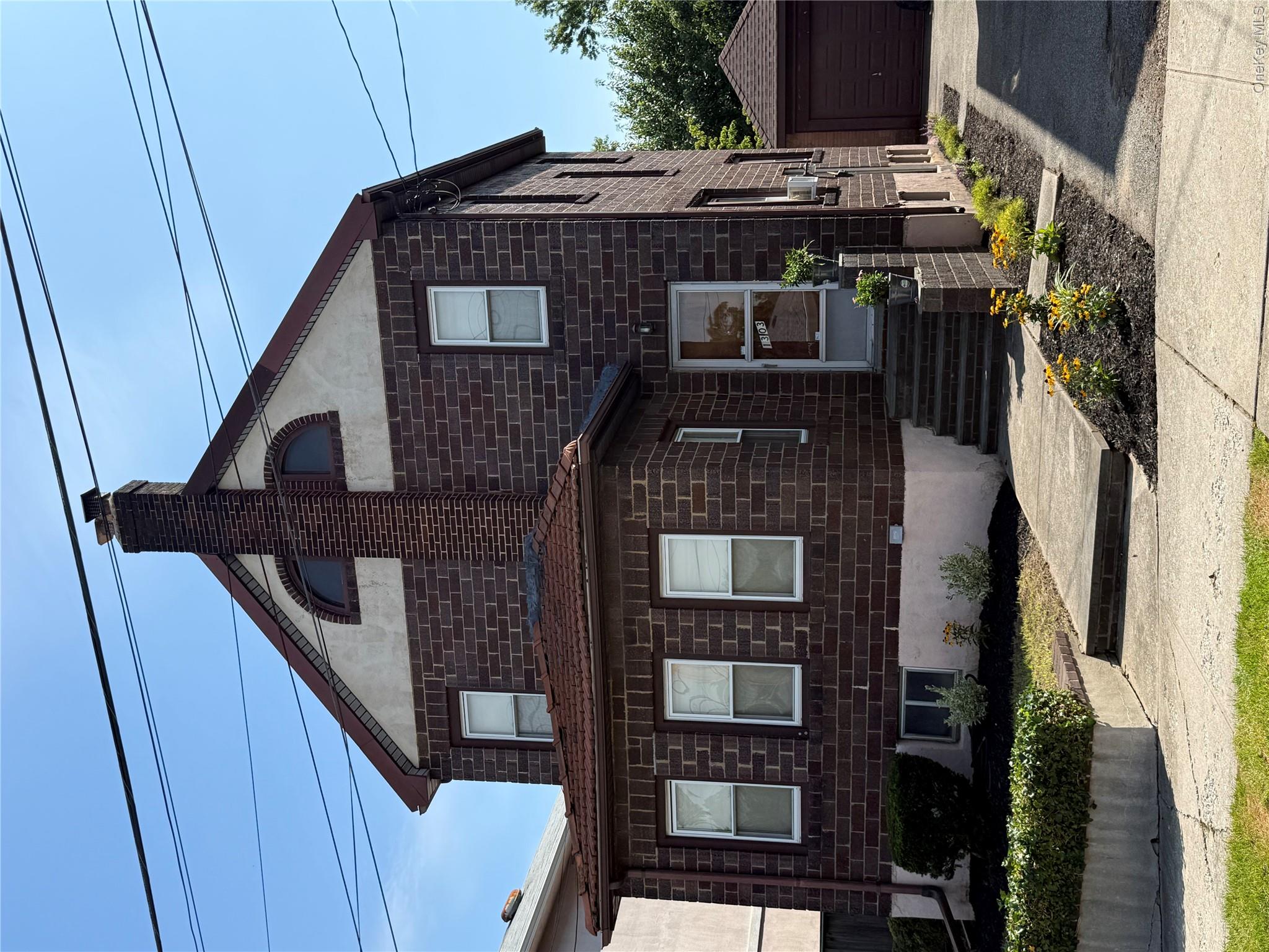 1303 139th Street Property Photo 1