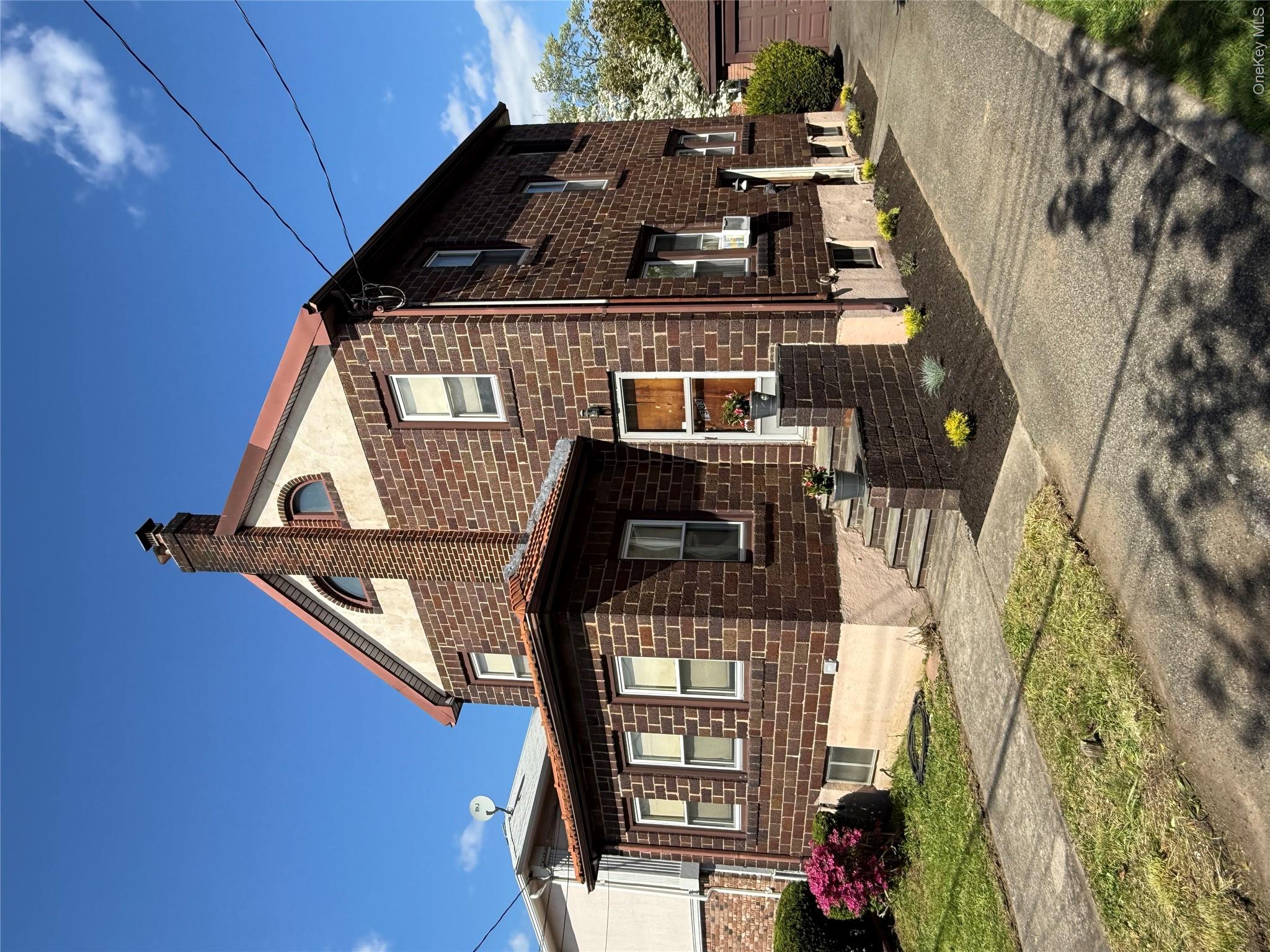 1303 139th Street Property Photo 2