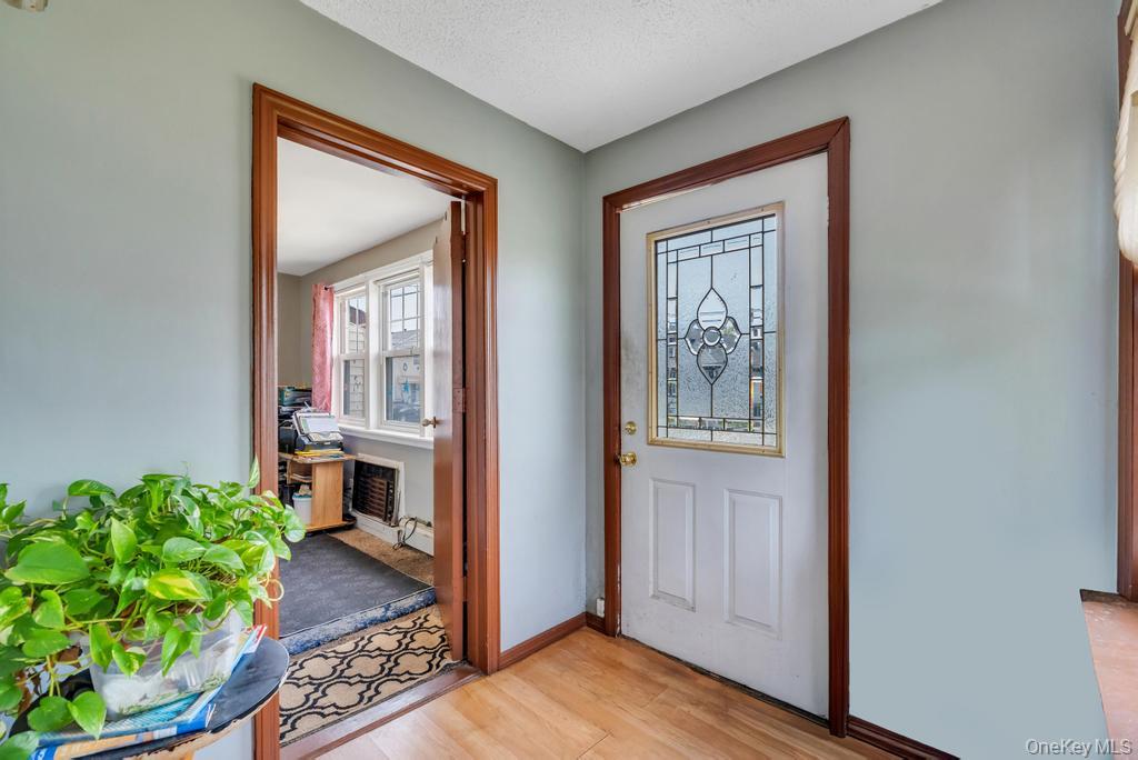 20 Ronald Place Property Photo 3