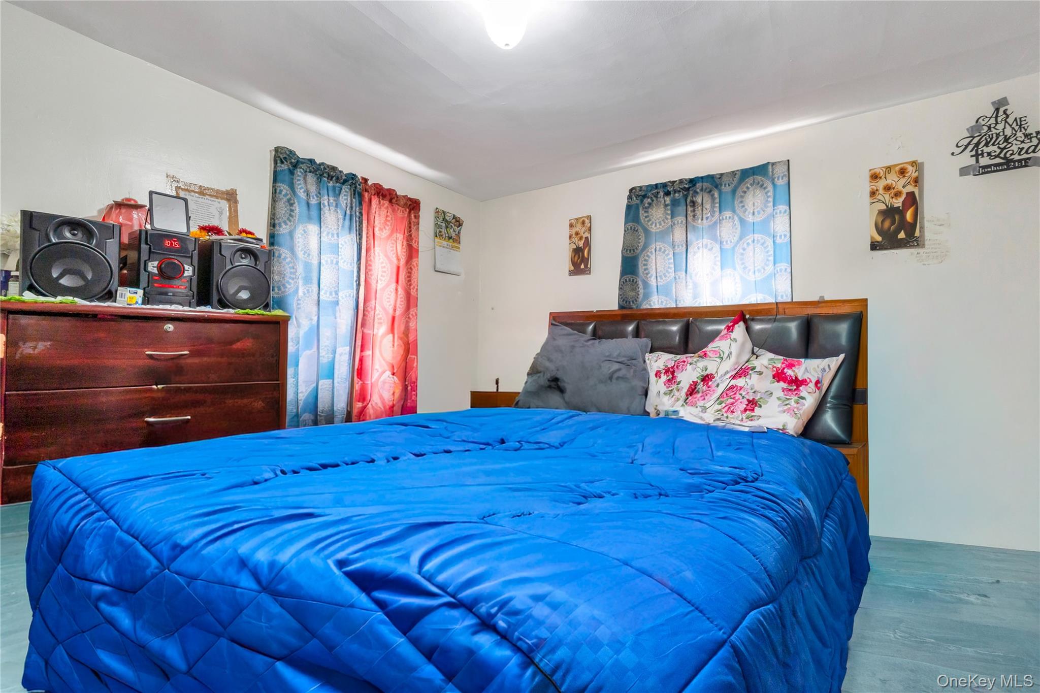 20 Ronald Place Property Photo 15