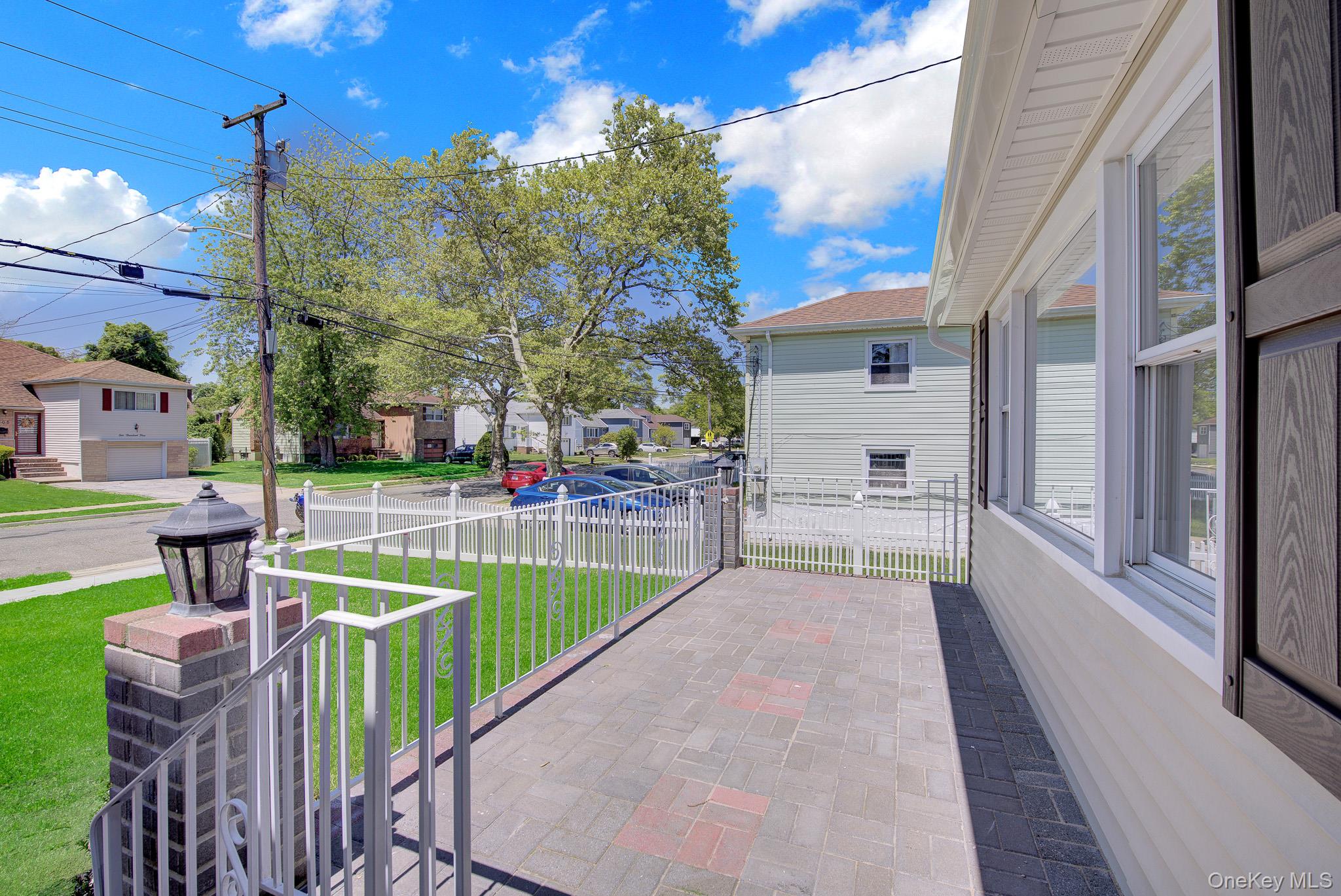102 Hausch Boulevard Property Photo 4