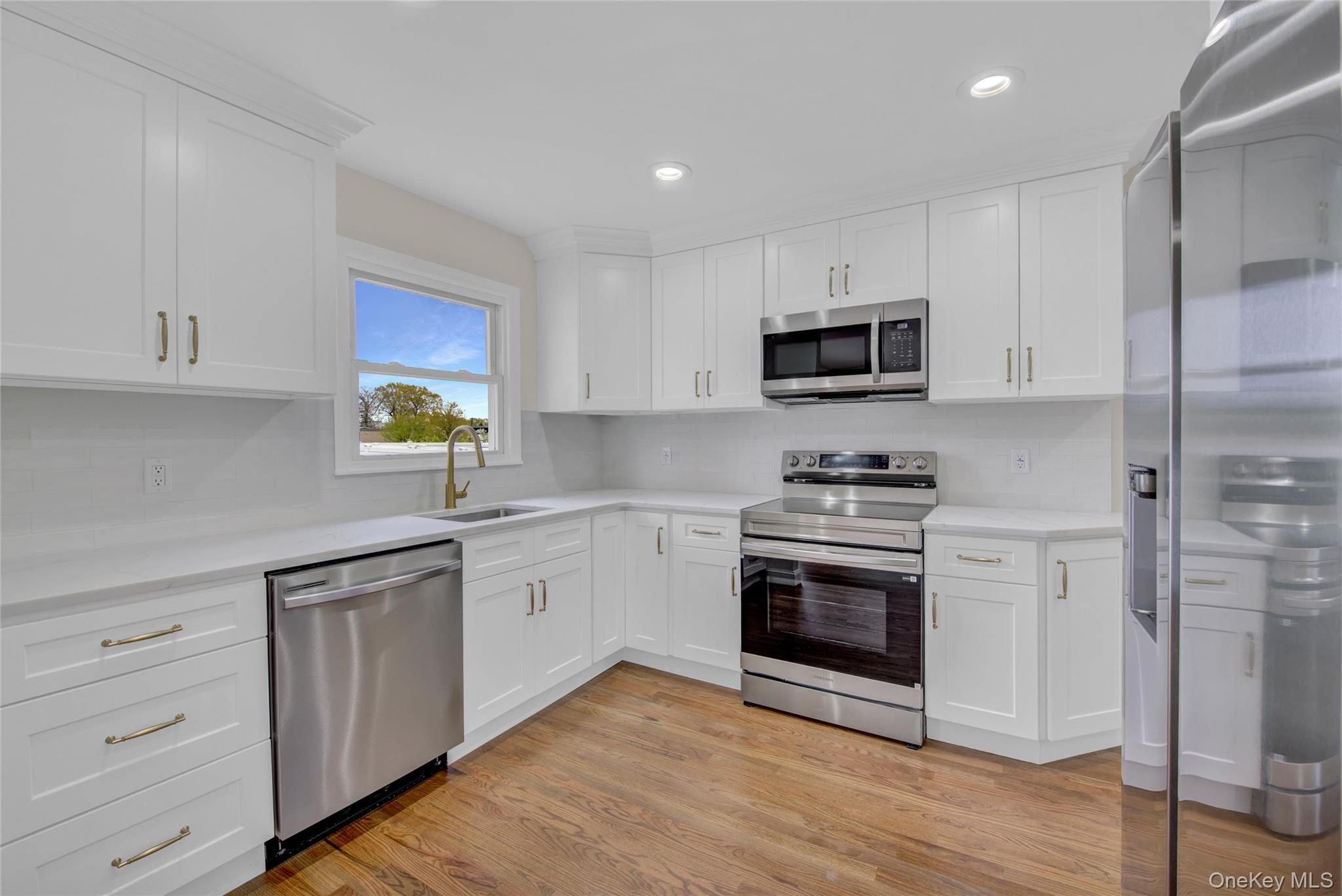 102 Hausch Boulevard Property Photo 11