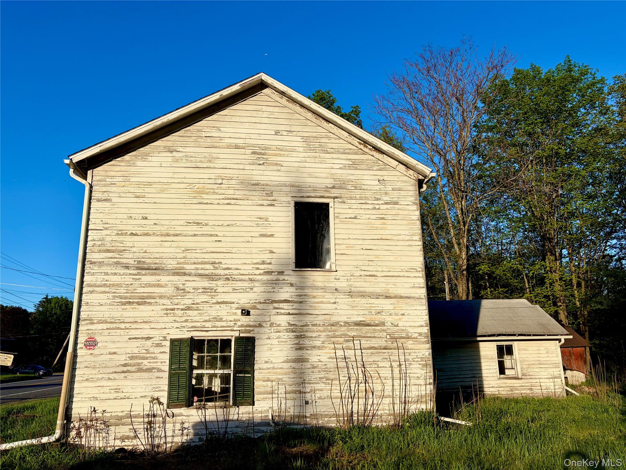 7077 Route 209 Property Photo 2