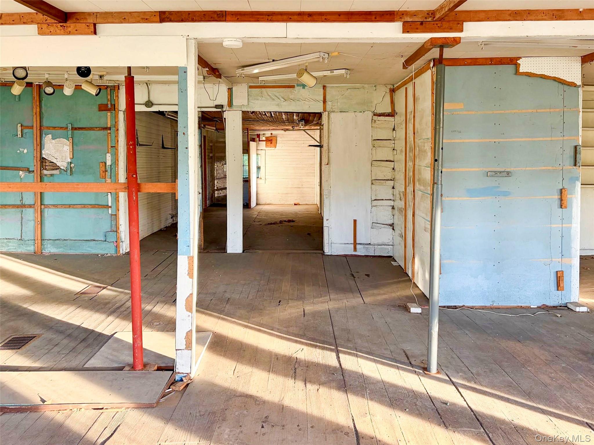 7077 Route 209 Property Photo 9