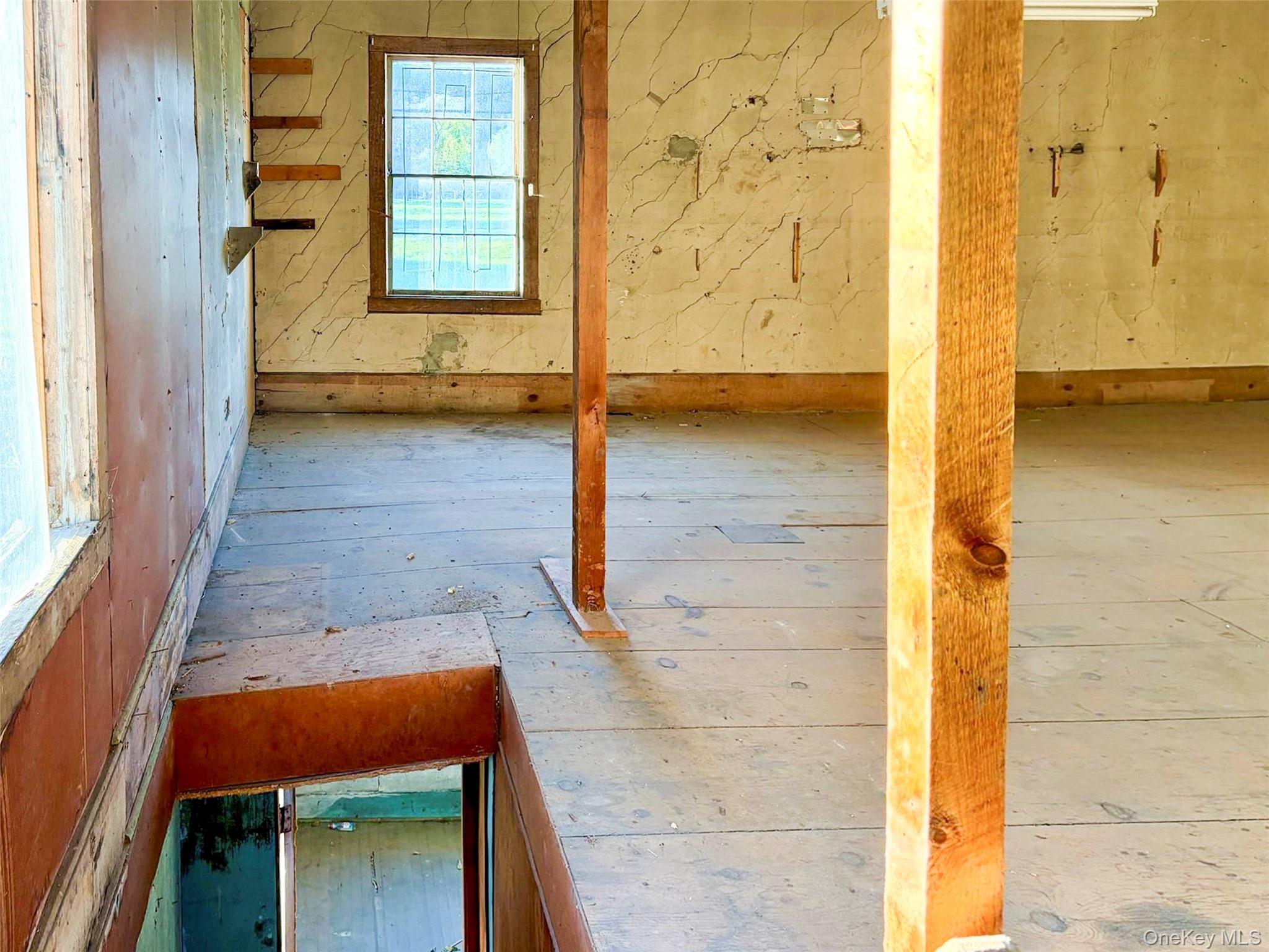 7077 Route 209 Property Photo 16