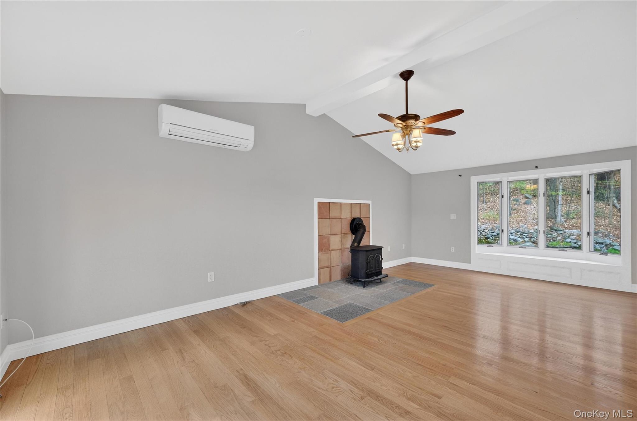 69 Hy Vue Terrace Property Photo 10