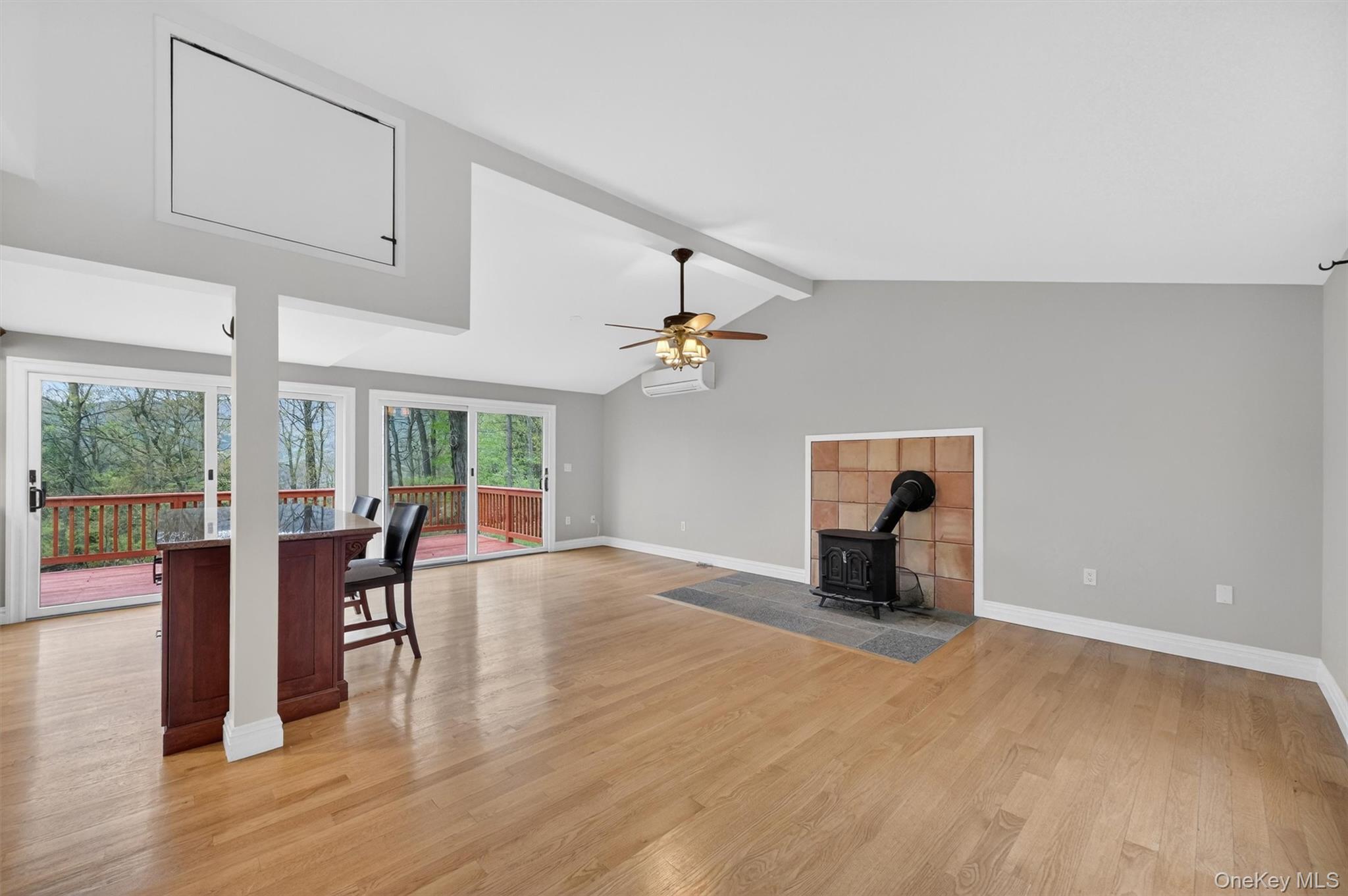 69 Hy Vue Terrace Property Photo 11