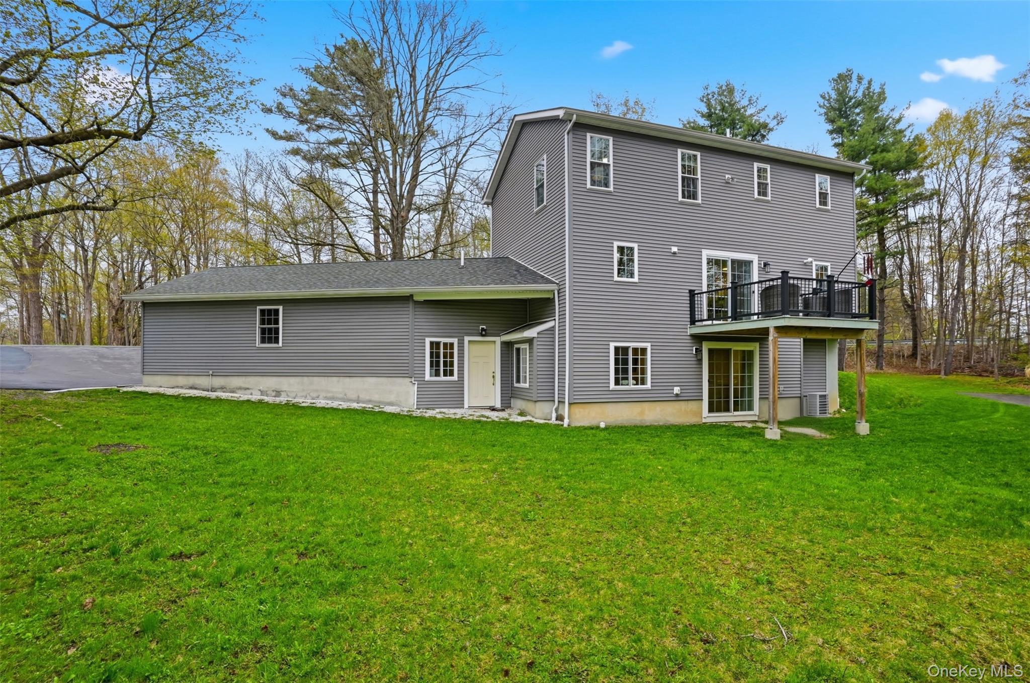 400 S Ohioville Road Property Photo 25