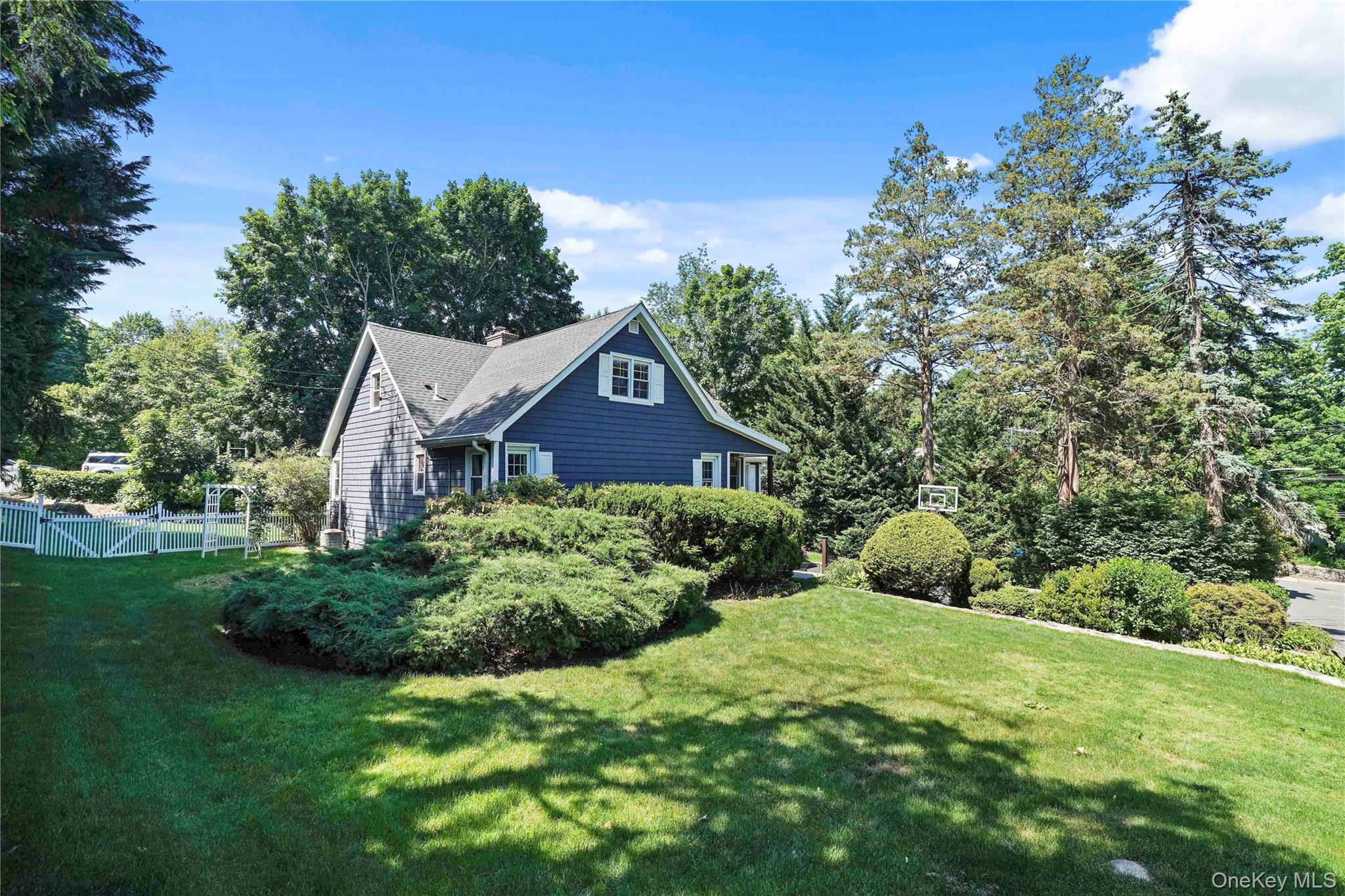 4 Mckinley Place Property Photo 3