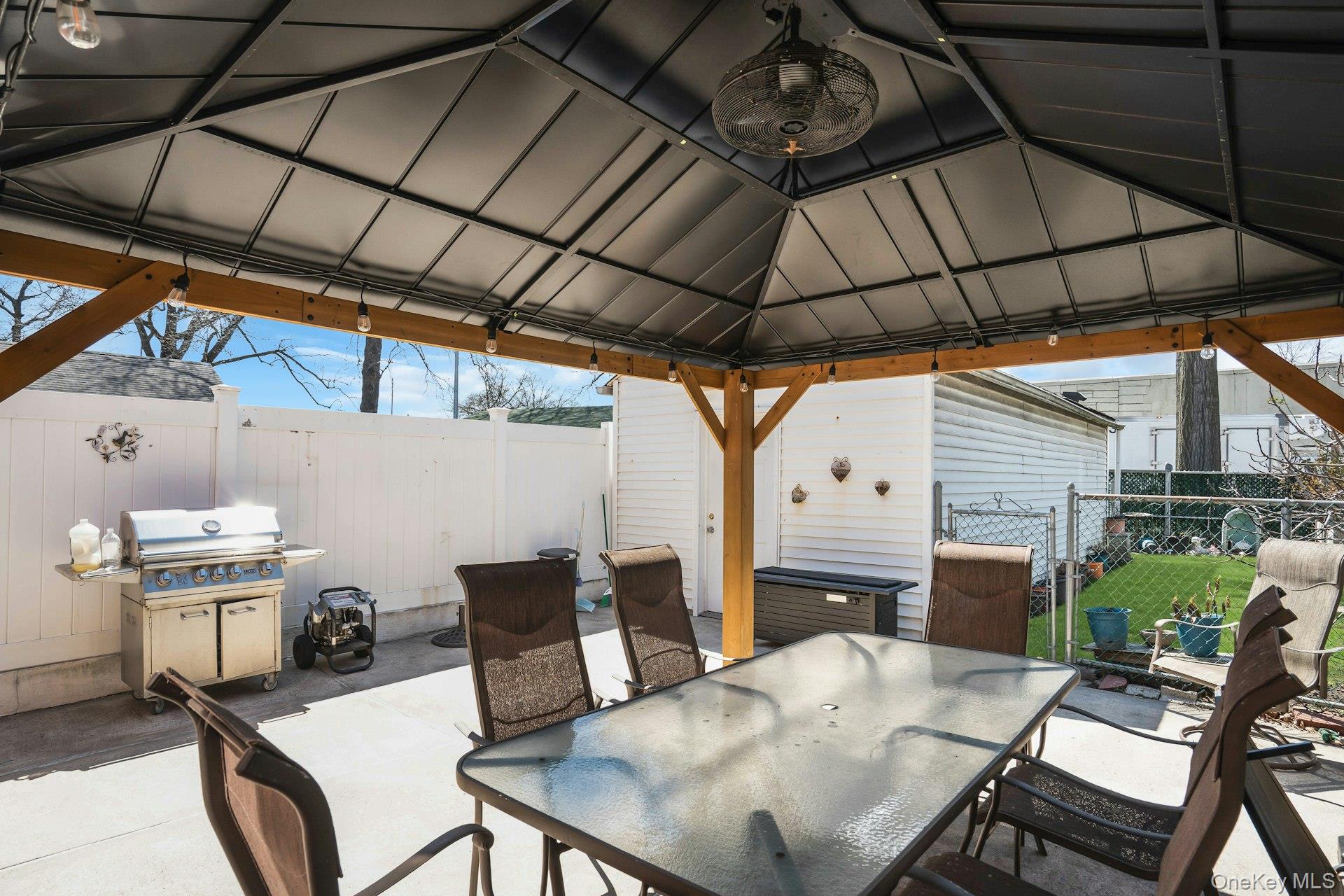 9418 95th Street Property Photo 39