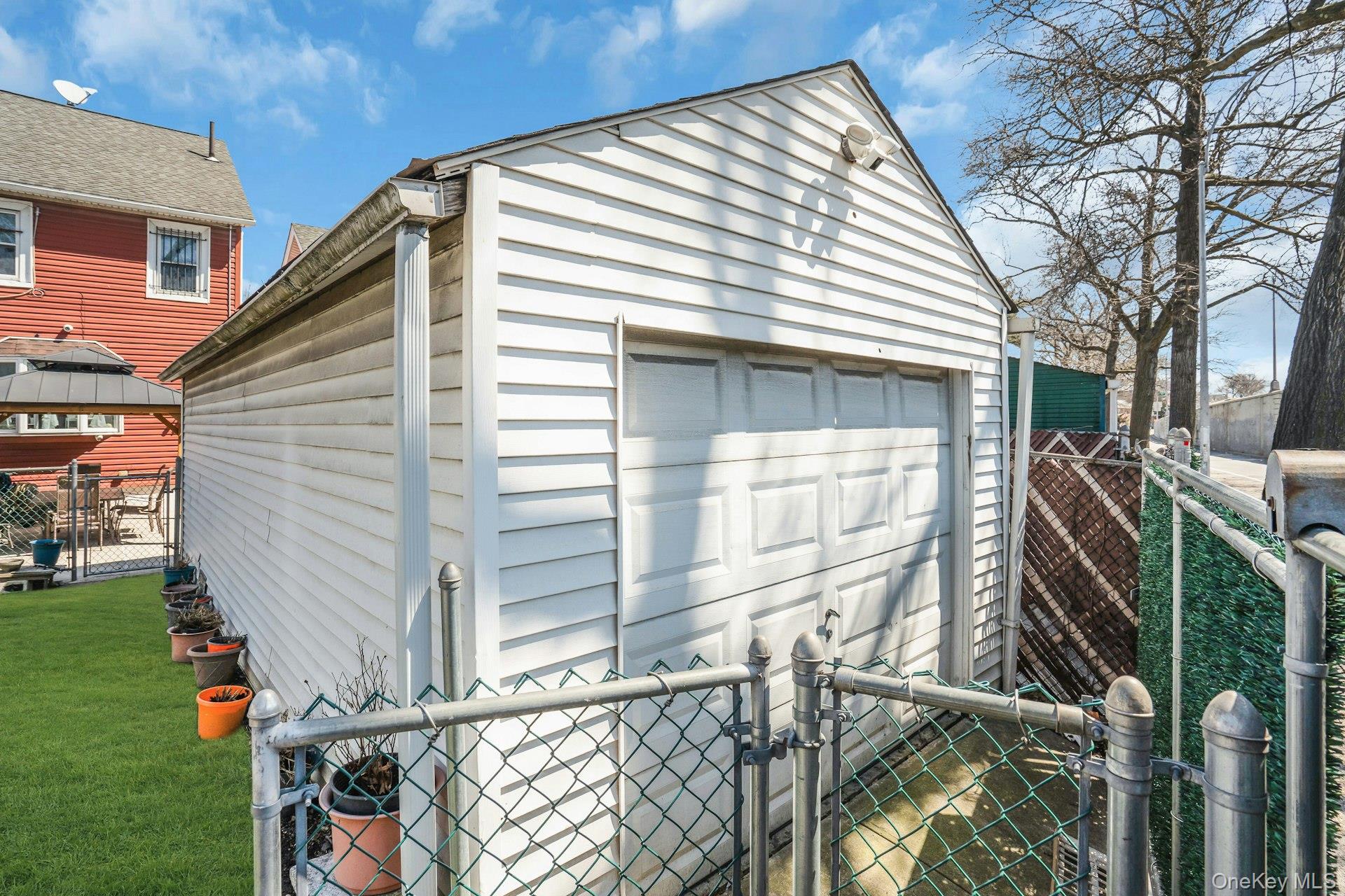 9418 95th Street Property Photo 44