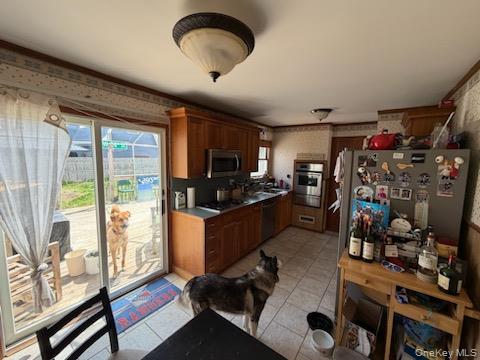 379 W 24th Street Property Photo 5