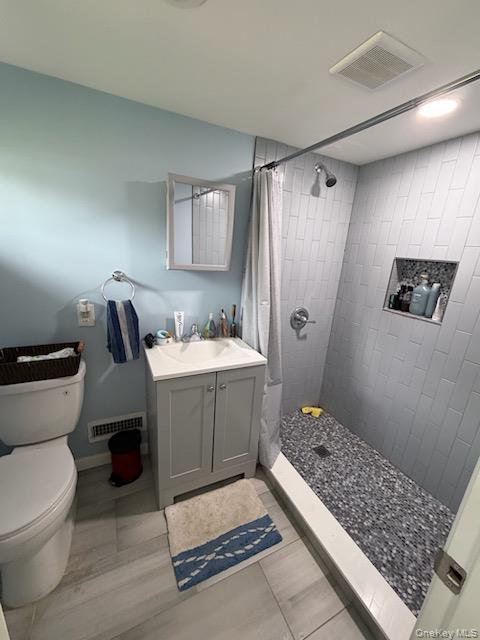 379 W 24th Street Property Photo 16