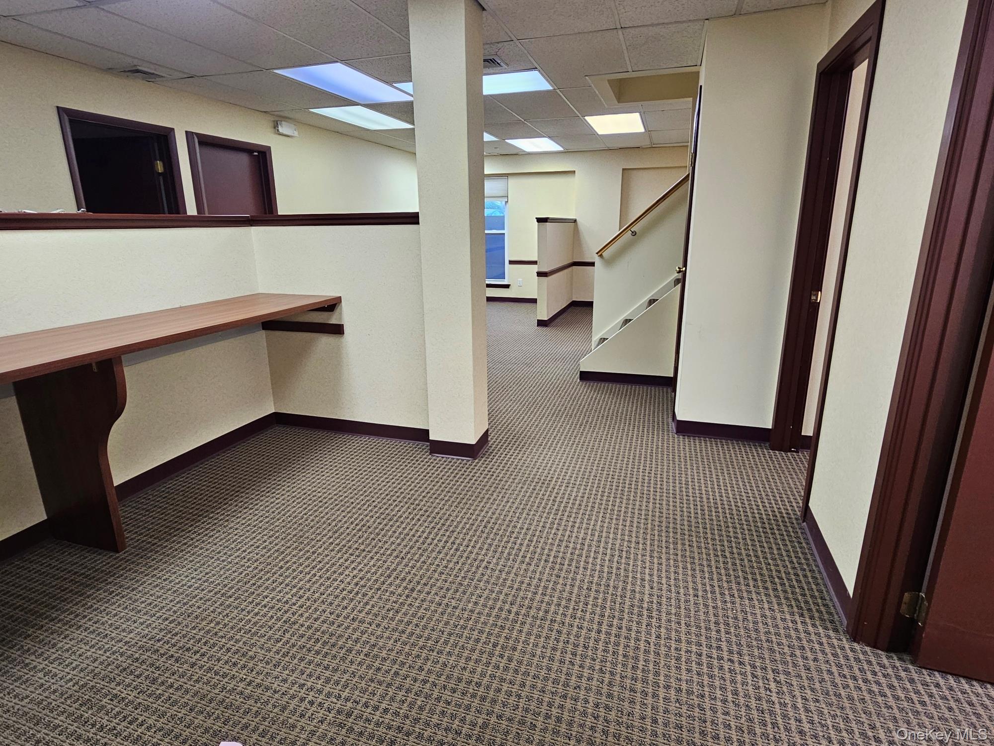 202 Main 208 Ground Property Photo 5