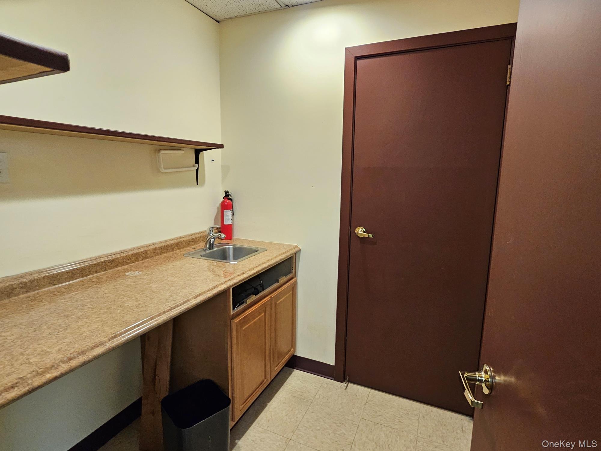 202 Main 208 Ground Property Photo 10