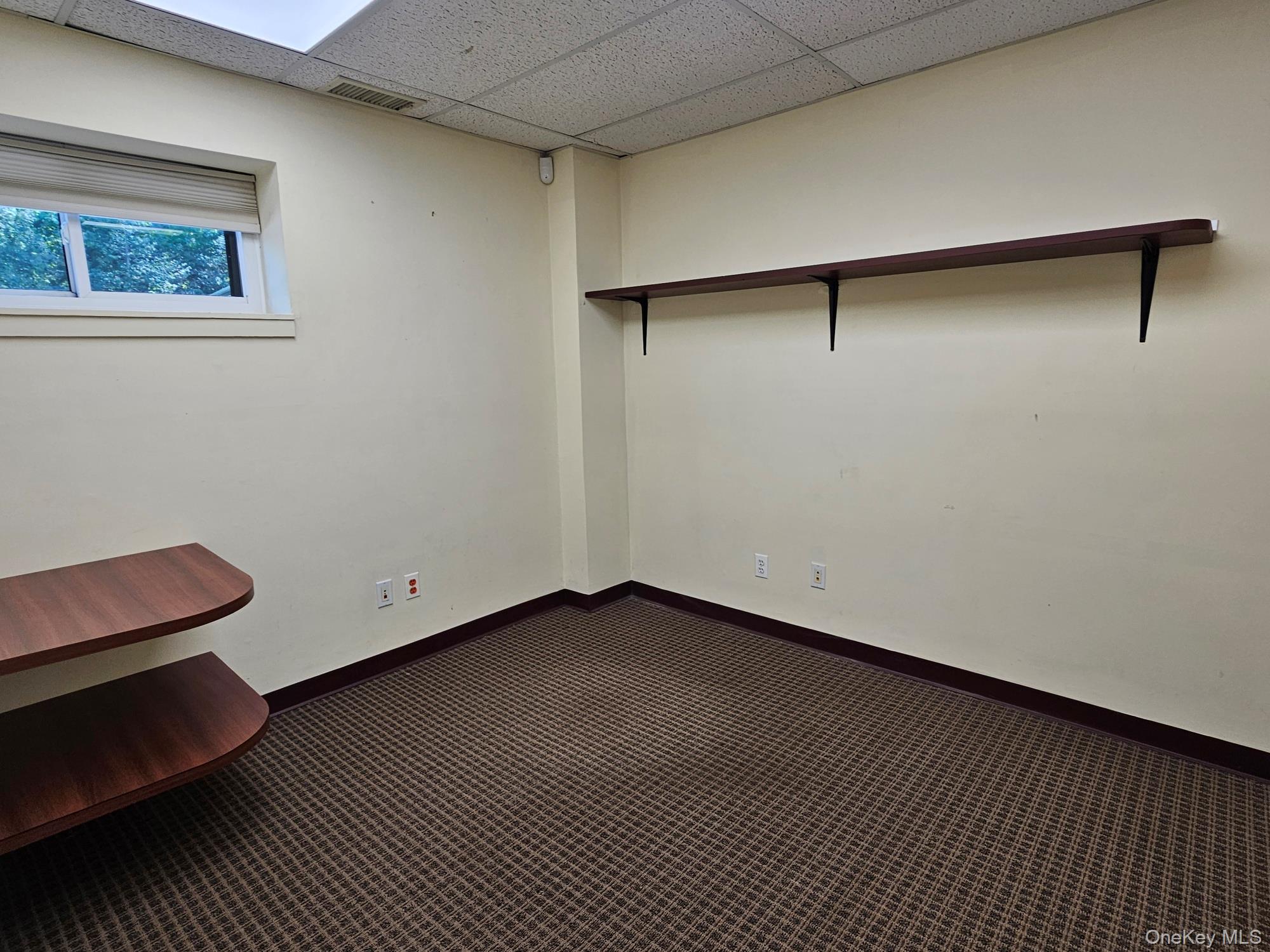 202 Main 208 Ground Property Photo 12