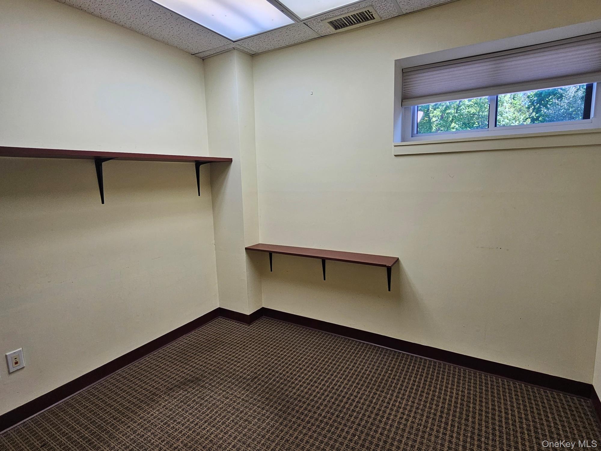 202 Main 208 Ground Property Photo 13