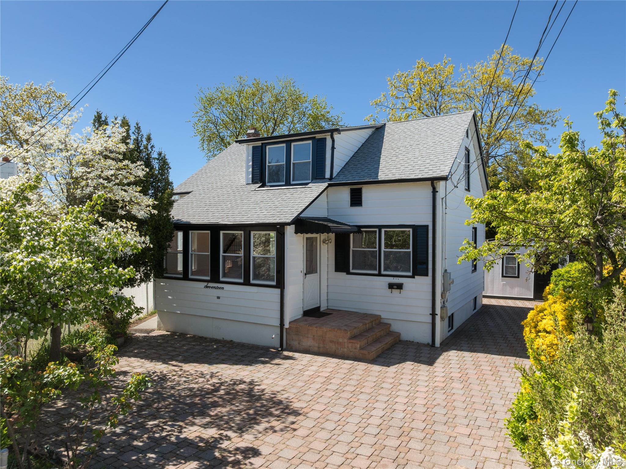 17 June Avenue Property Photo 1