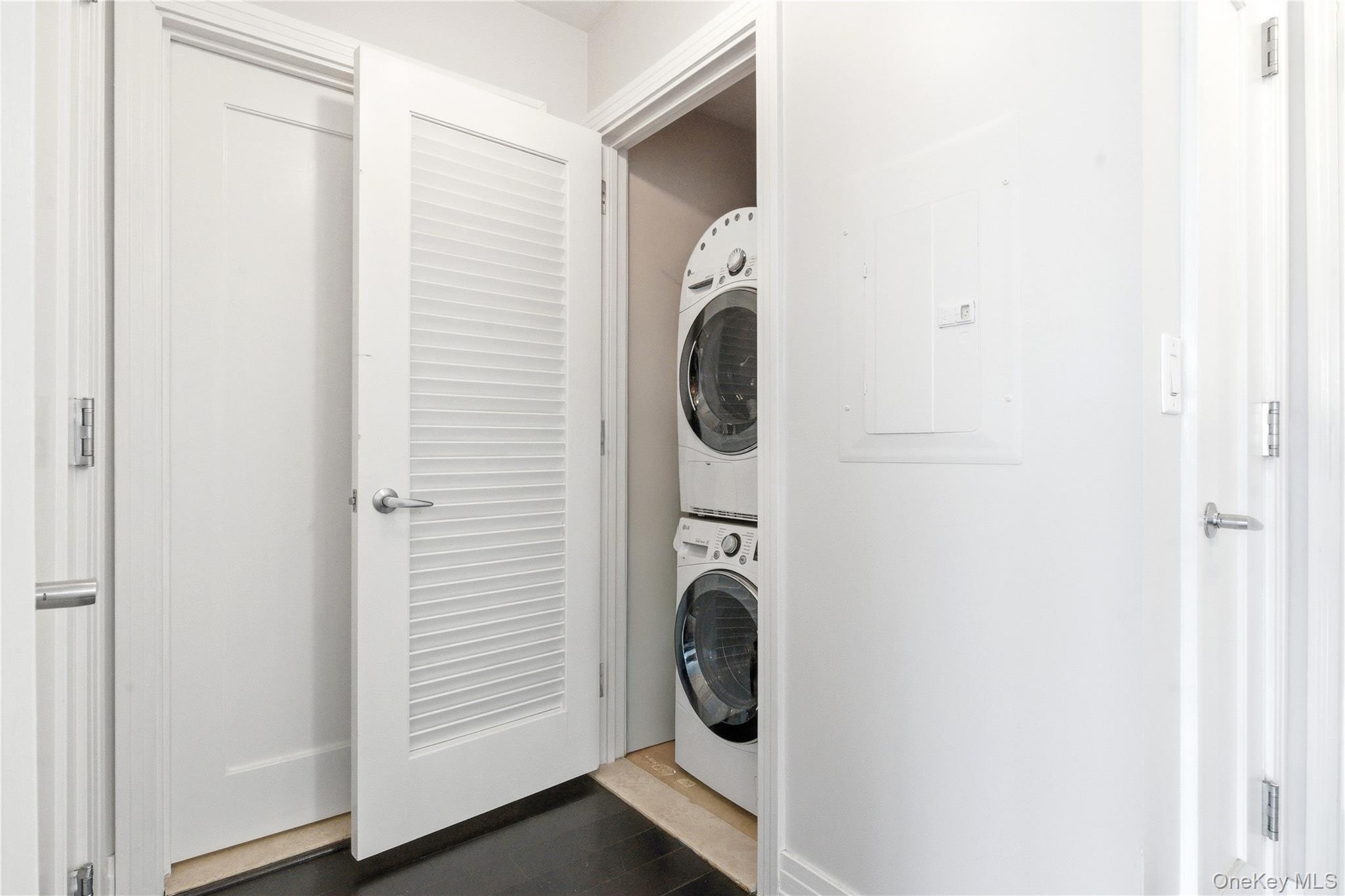64-05 Yellowstone Boulevard Ph508 Property Photo 8