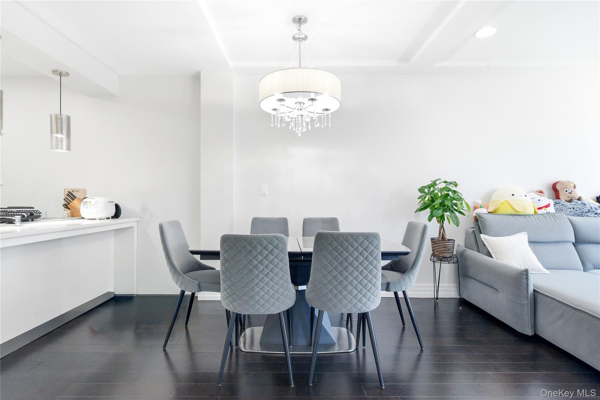 64-05 Yellowstone Boulevard Ph508 Property Photo 12