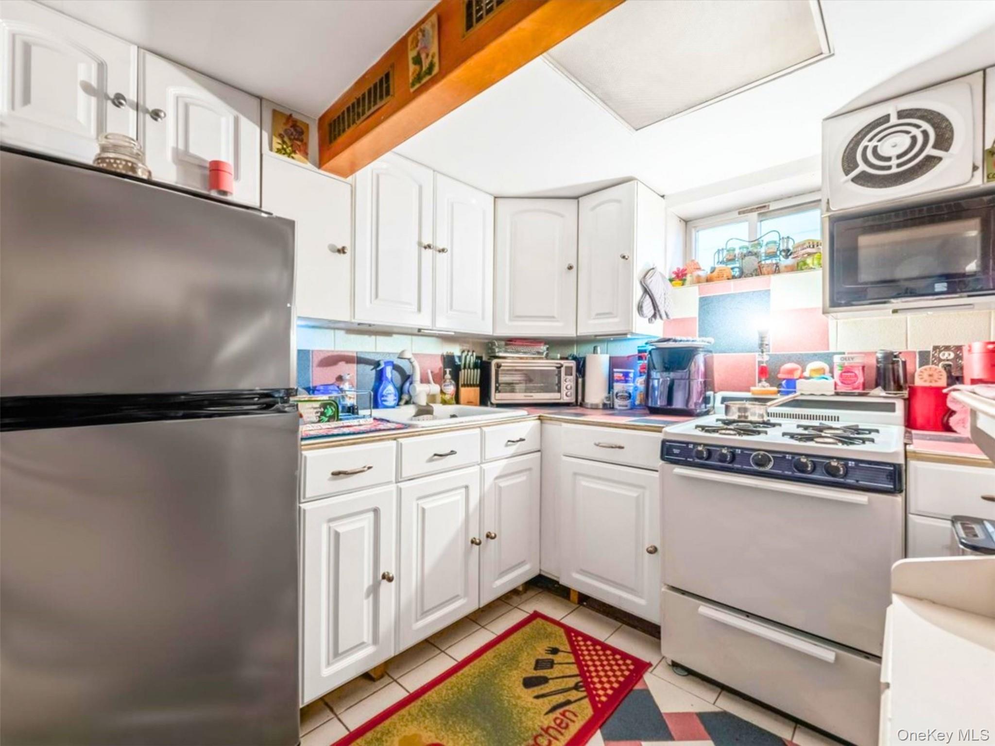 59-13 160th Street Property Photo 14