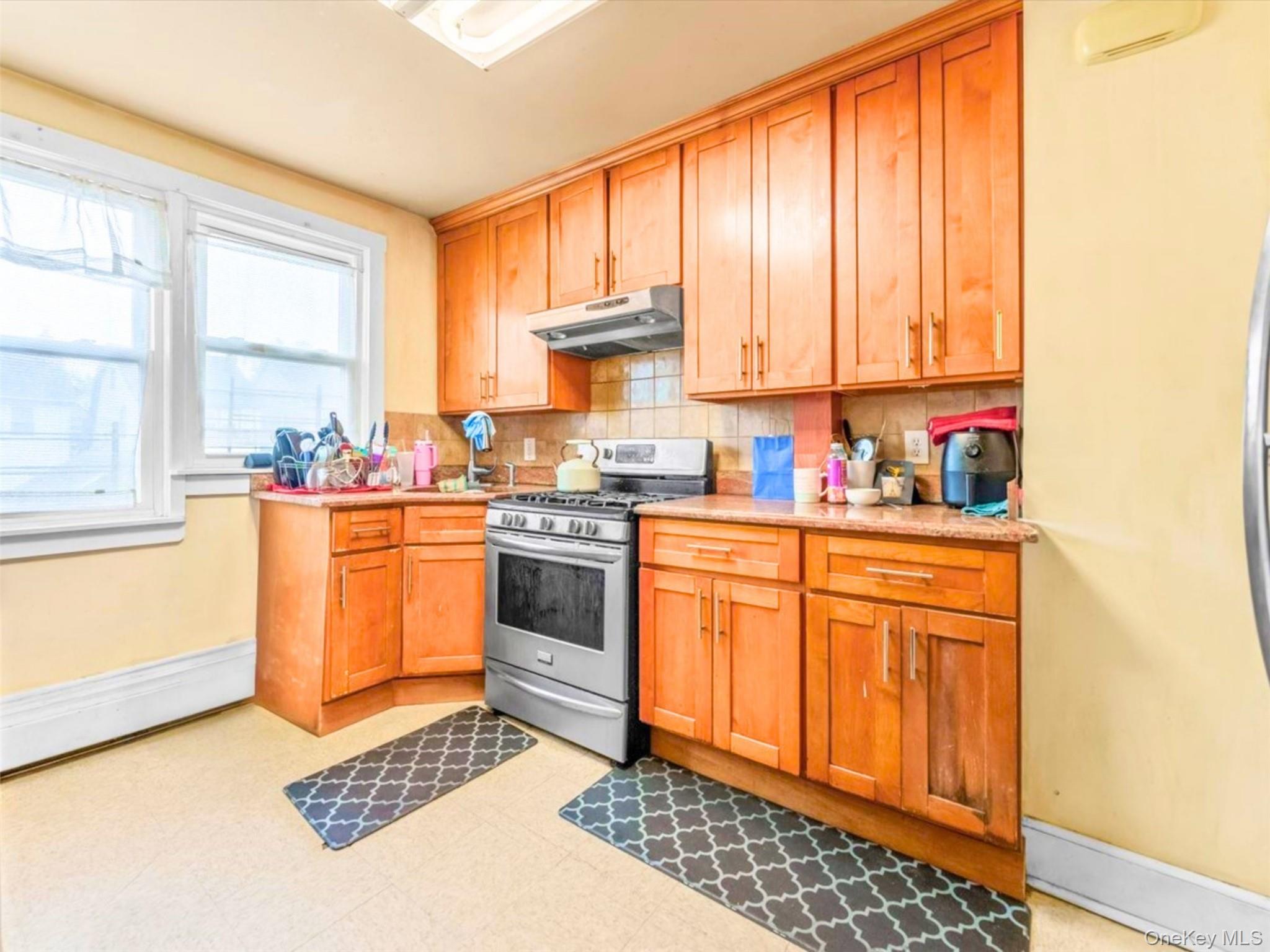 59-13 160th Street Property Photo 15