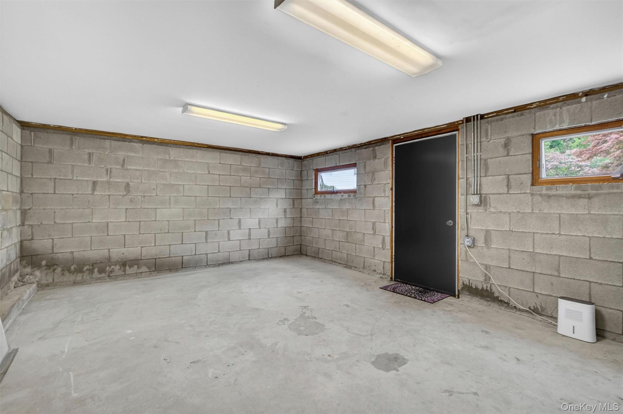 17 Montrose Station Road Property Photo 29