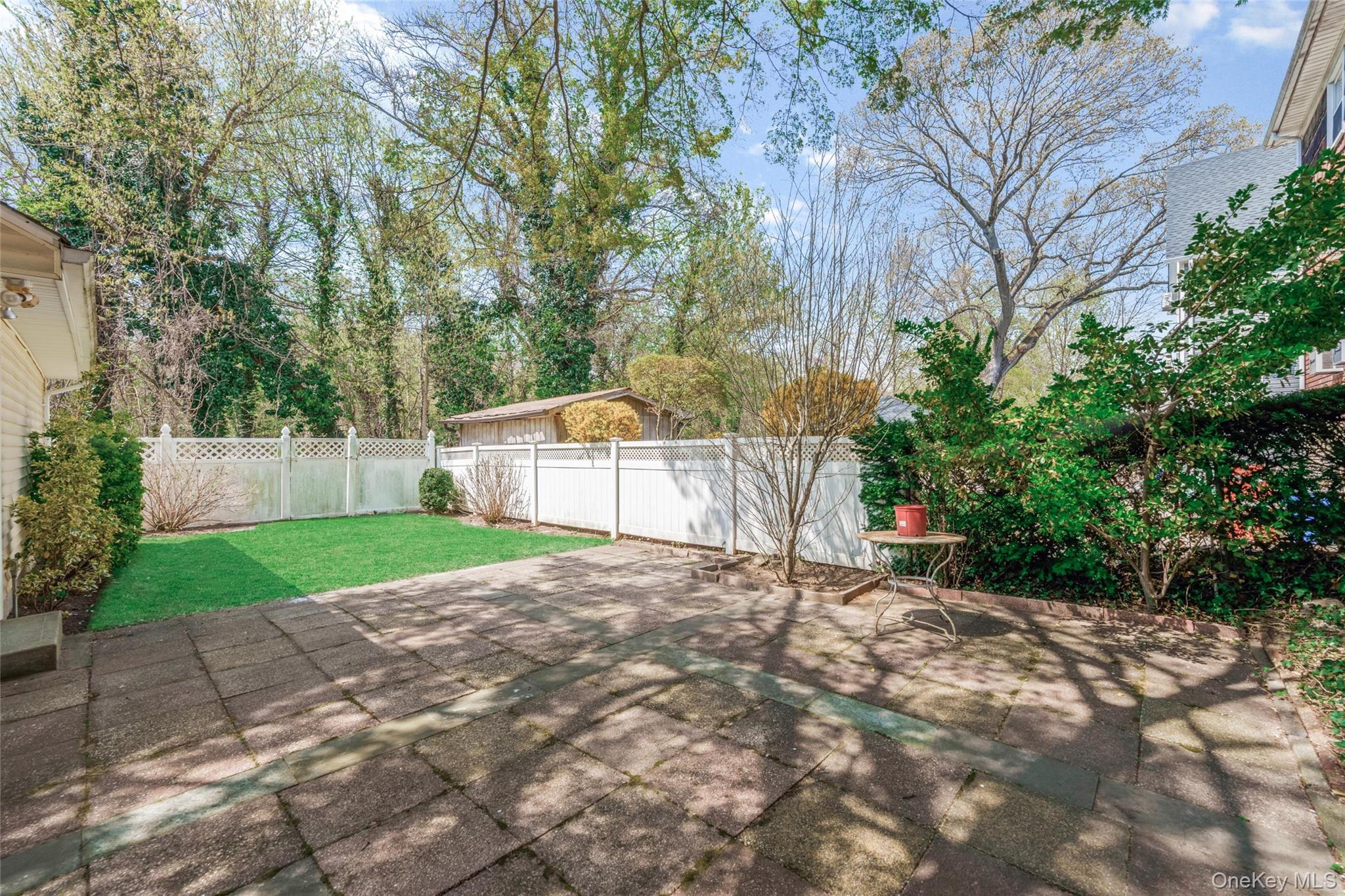 42-46 247th Street Property Photo 8