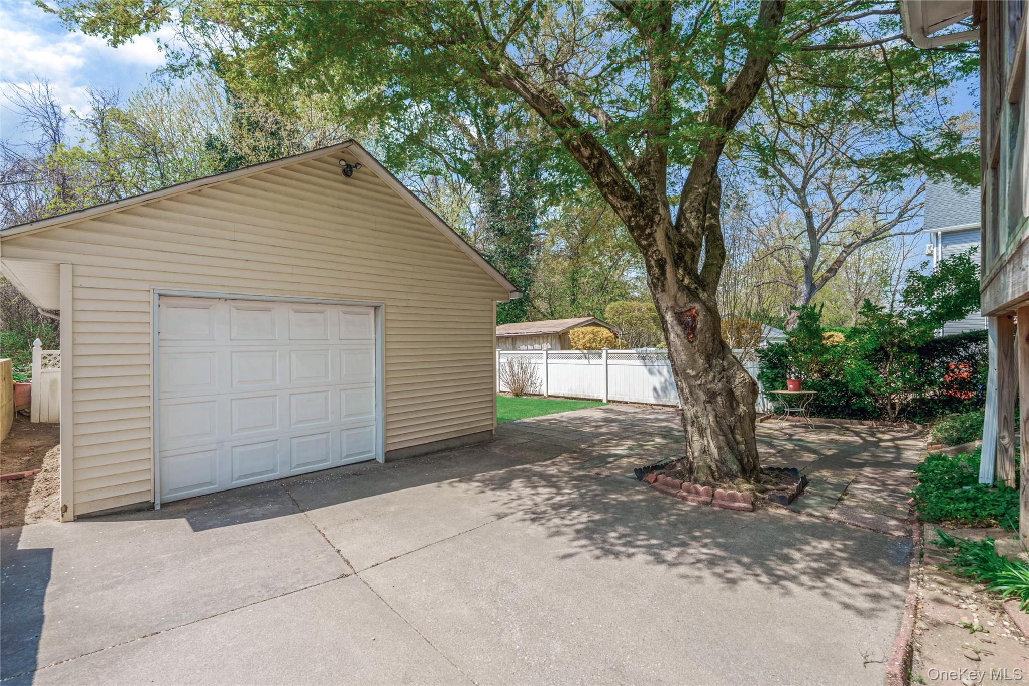 42-46 247th Street Property Photo 9