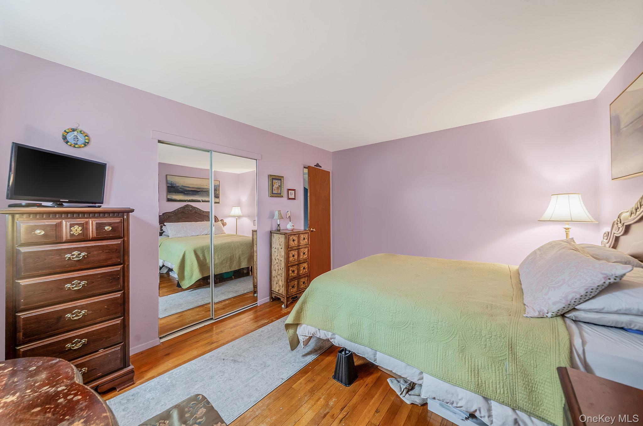 312 W 16th Street Property Photo 17