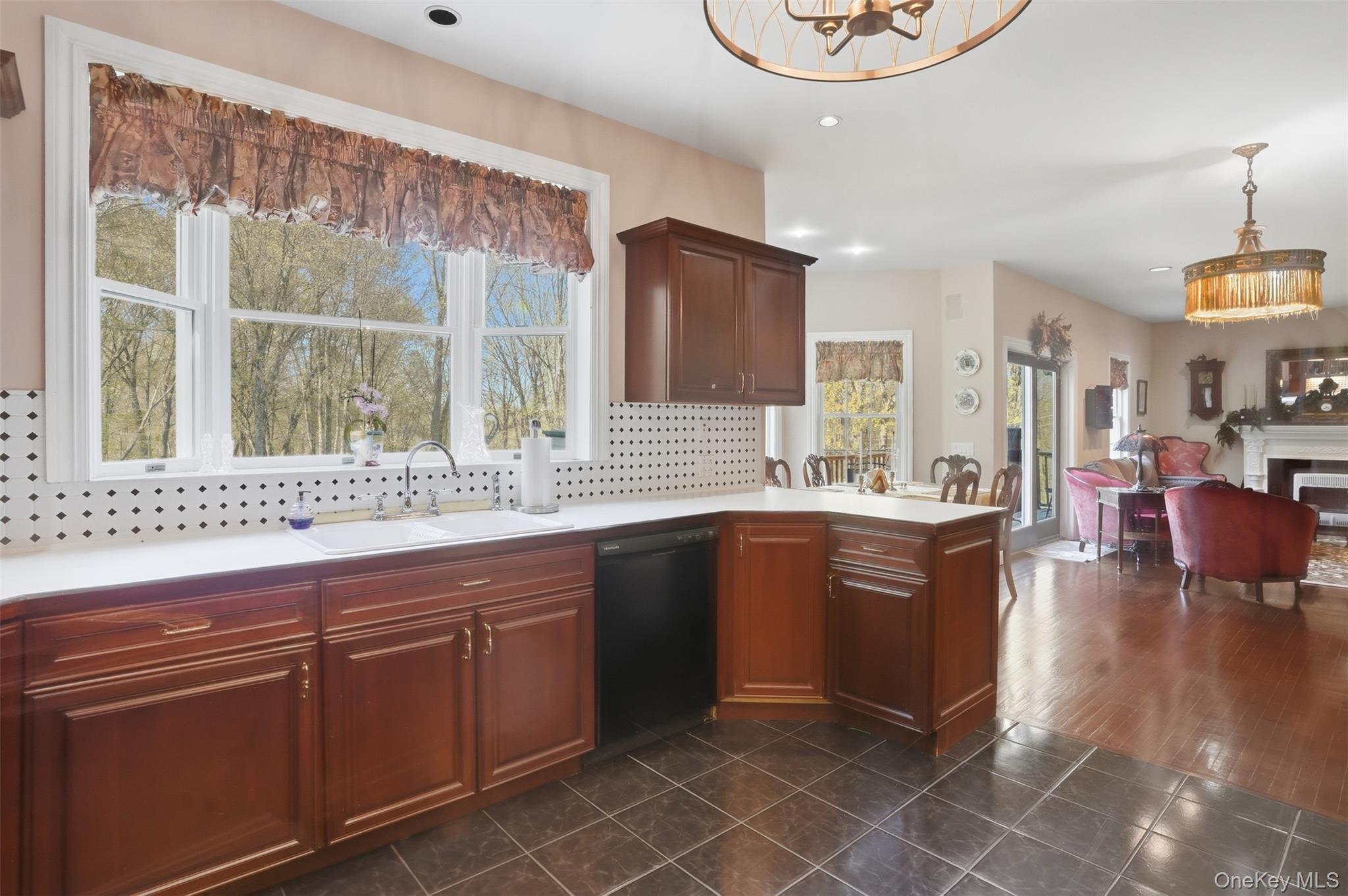 17 Skyview Lane Property Photo 18
